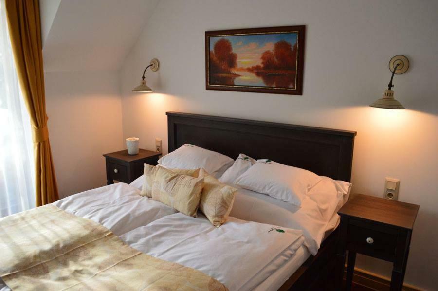 Bed and Breakfast Somhegyi Oereg Harsfak Major Vendeghaz Bakonybél Exterior foto
